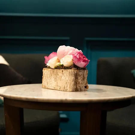 מלון Nicolo - Tour Eiffel 3*