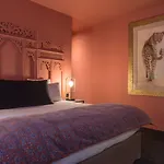 Nicolo - Tour Eiffel Hotel
