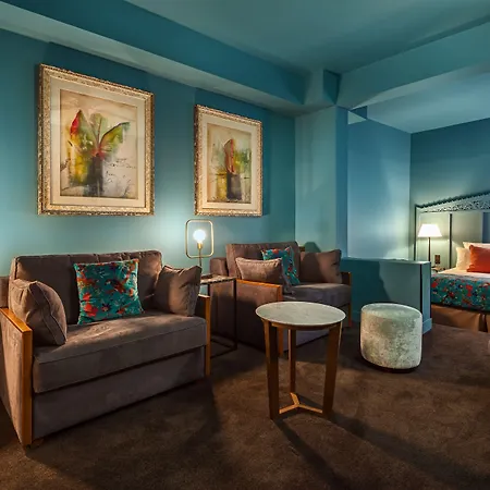 Nicolo - Tour Eiffel 3*