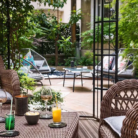 Nicolo - Tour Eiffel Hotell