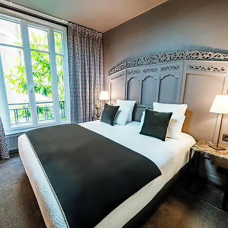 Nicolo - Tour Eiffel ホテル 3*