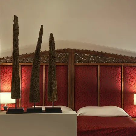 Nicolo - Tour Eiffel Otel 3*