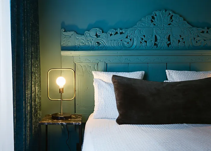 Nicolo - Tour Eiffel 3*