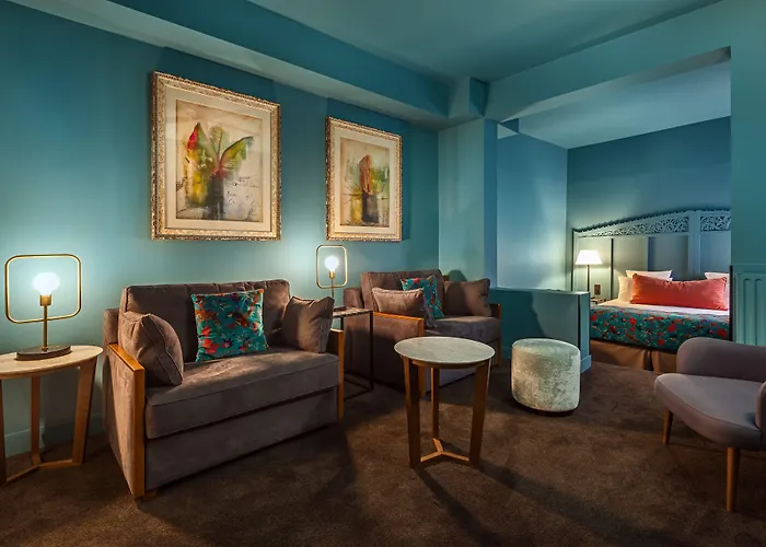 Nicolo - Tour Eiffel 3*