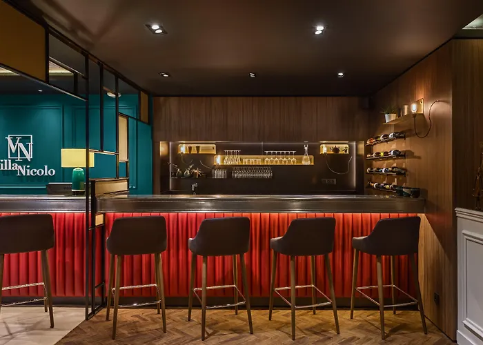 Nicolo - Tour Eiffel 3*