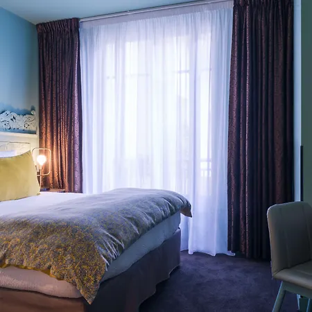 Nicolo - Tour Eiffel Hotel